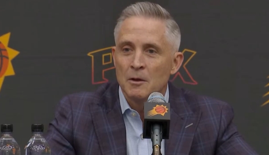 队记:太阳新GM承认自己晋升是靠关系 没有NBA履历&总经理经验