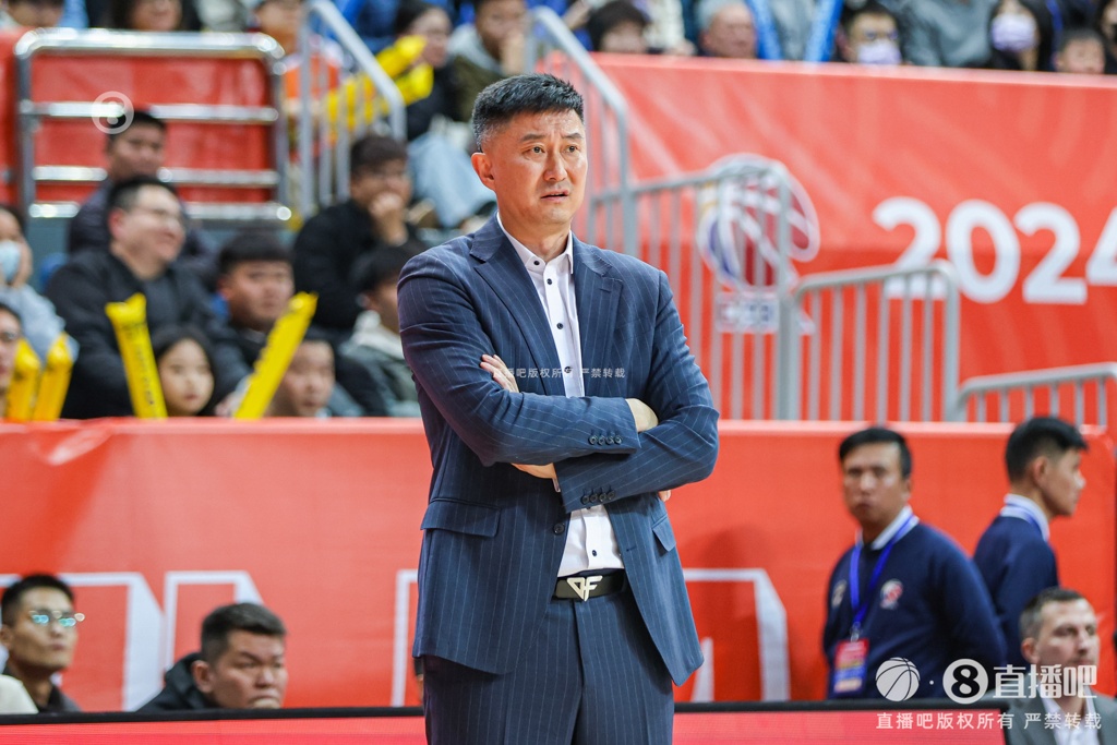 哨响后杜润旺仍挑衅被罚3万 广东连续有球员违规故杜锋朱芳雨被罚